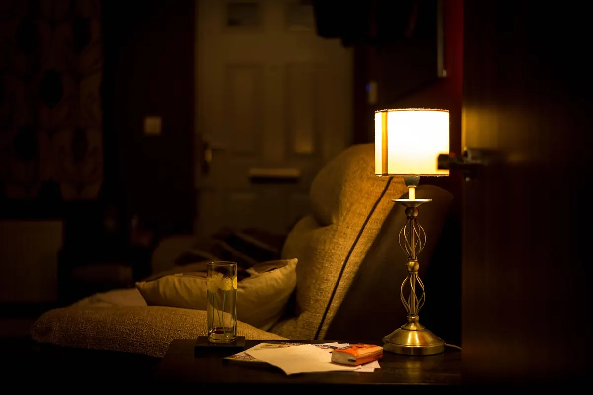 Lantern Light Layering: How to Blend Ambient, Accent, and Task Glow