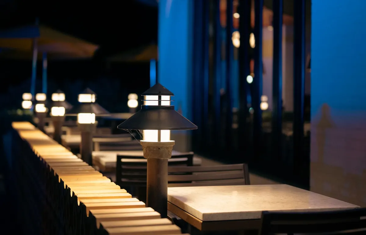 Summer Patio Lantern Setup: A Step-by-Step Guide for Evening Gatherings
